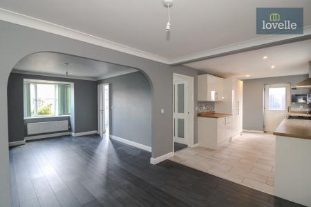 4 bedroom Detached house for sale in Lauridson Close, Laceby, DN37