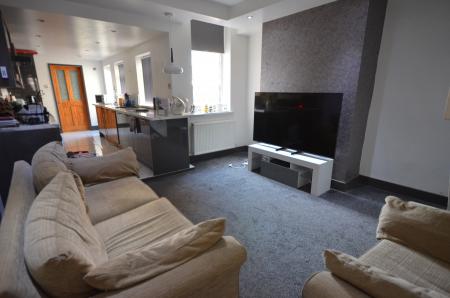 3 bedroom Terraced House to let in Lambert Road, Grimsby, DN32