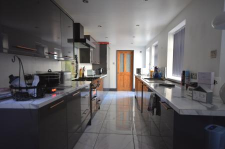 3 bedroom Terraced House to let in Lambert Road, Grimsby, DN32