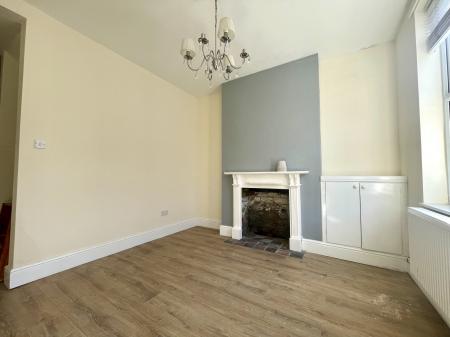 3 bedroom Terraced House to let in Sidney Street, Grimsby, DN35