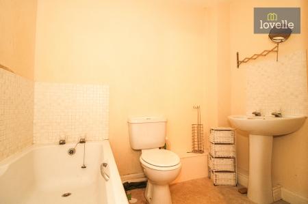 3 bedroom Town house for sale in Alexandra Wharf, Grimsby, DN31