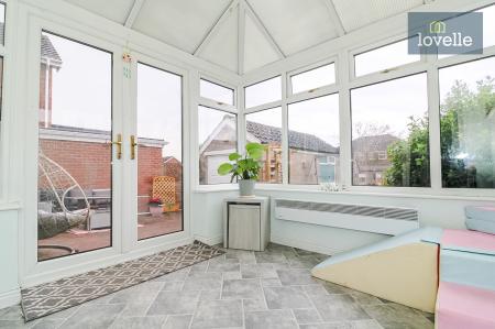 3 bedroom Semi-detached house for sale in Faulding Way, Grimsby, DN37