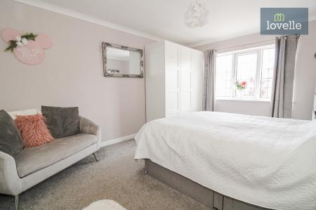 3 bedroom Semi-detached house for sale in Faulding Way, Grimsby, DN37