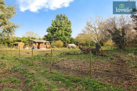 6 bedroom Detached house for sale in Church End, North Somercotes, LN11