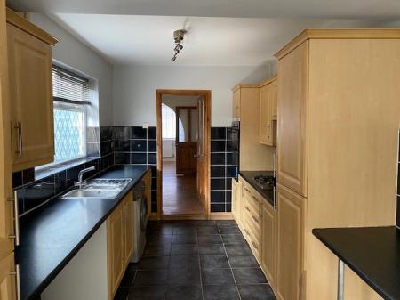 3 bedroom Terraced House to let in Barcroft Street, Cleethorpes, DN35