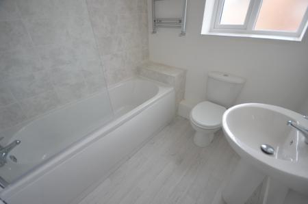 3 bedroom Semi-detached house to let in Waterworks Street, Immingham, DN40