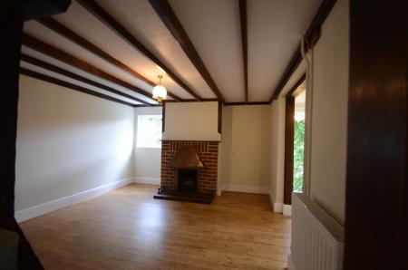 3 bedroom Detached house to let in Church Lane, Keelby, DN41