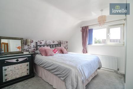 3 bedroom Semi-detached house for sale in Mount Pleasant, Holton-le-Clay, DN36