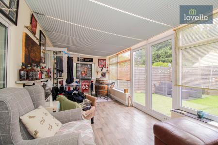 4 bedroom Semi-detached house for sale in Portland Avenue, Grimsby, DN32