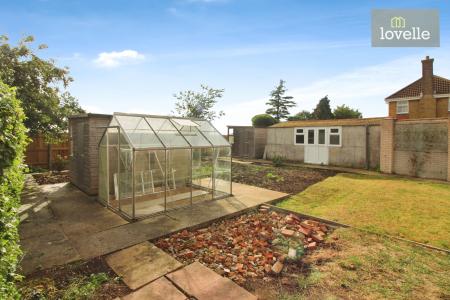 3 bedroom Detached bungalow for sale in Wragholme Road, Grainthorpe, LN11