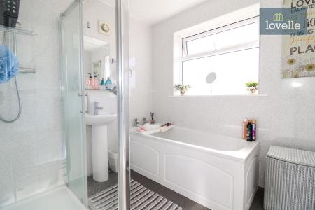 3 bedroom Semi-detached house for sale in Laceby Road, Grimsby, DN34