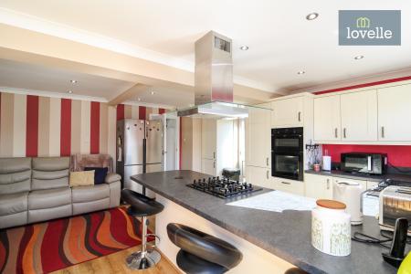3 bedroom Semi-detached house for sale in Laceby Road, Grimsby, DN34