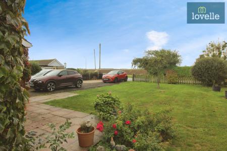 3 bedroom Detached house for sale in King Street, Yarburgh, LN11