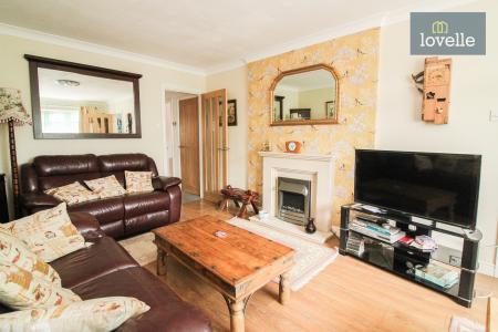 3 bedroom Detached bungalow for sale in Southfield Drive, Louth, LN11