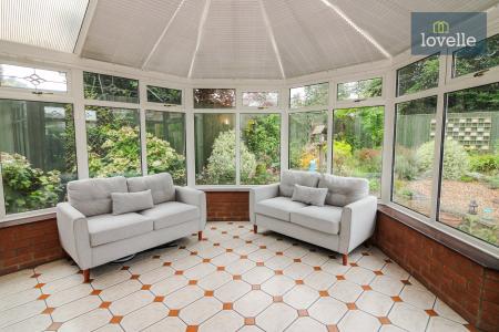 4 bedroom Detached house for sale in Elm Drive, Louth, LN11