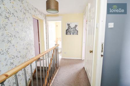 4 bedroom Semi-detached house for sale in Maple Avenue, Keelby, DN41
