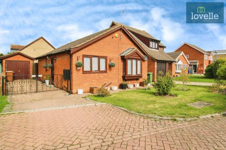 Silvergarth, Grimsby, DN32