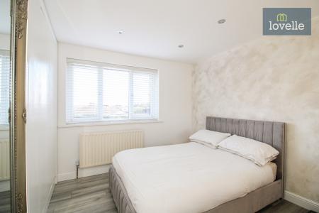 3 bedroom Semi-detached house for sale in Sanctuary Way, Wybers Wood, Grimsby, DN37