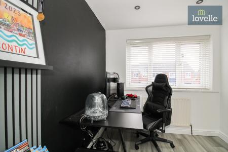 3 bedroom Semi-detached house for sale in Sanctuary Way, Wybers Wood, Grimsby, DN37