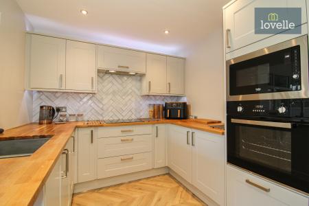 3 bedroom Semi-detached house for sale in Sanctuary Way, Wybers Wood, Grimsby, DN37