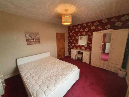 3 bedroom Terraced House to let in Heneage Road, Grimsby, DN32