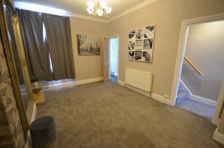 3 bedroom Terraced House to let in Heneage Road, Grimsby, DN32