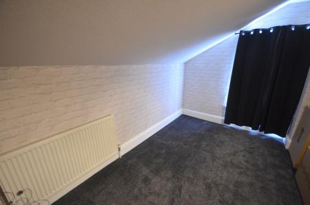 3 bedroom Terraced House to let in Heneage Road, Grimsby, DN32
