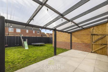 4 bedroom Detached house for sale in Cromwell Close, Grimsby, DN31