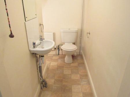 2 bedroom Town house to let in Leakes Court, James Street, Louth, LN11