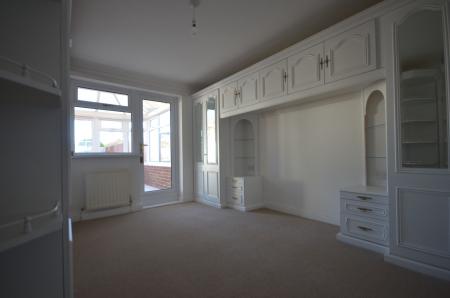 2 bedroom Bungalow to let in Windermere Avenue, Scartho, Grimsby, DN33