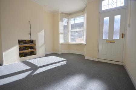 2 bedroom Terraced House to let in Bentley Street, Cleethorpes, DN35