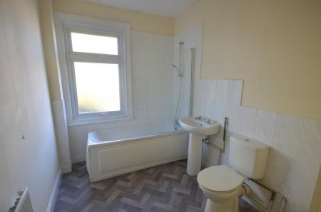 2 bedroom Terraced House to let in Bentley Street, Cleethorpes, DN35