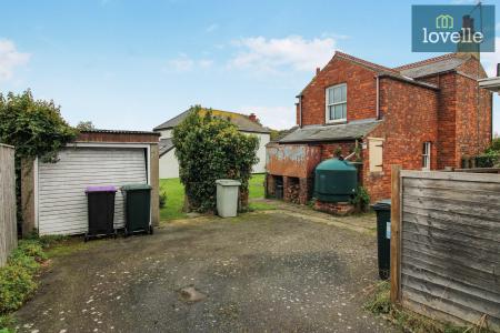 3 bedroom Detached house for sale in Louth Road, Fotherby, LN11