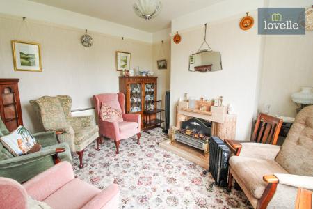 3 bedroom Detached house for sale in Louth Road, Fotherby, LN11