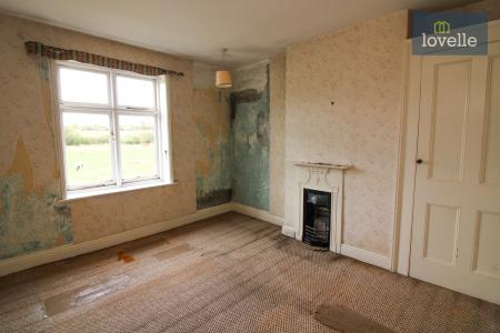 3 bedroom Detached house for sale in Louth Road, Fotherby, LN11