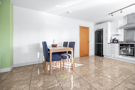 3 bedroom Semi-detached house for sale in Gervase Holles Way, Grimsby, DN33