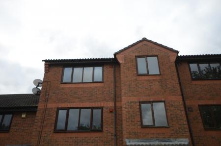 1 bedroom Flat to let in Limber Court, Grimsby, DN34