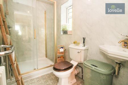 5 bedroom Detached house for sale in Carlton Road, Manby, LN11