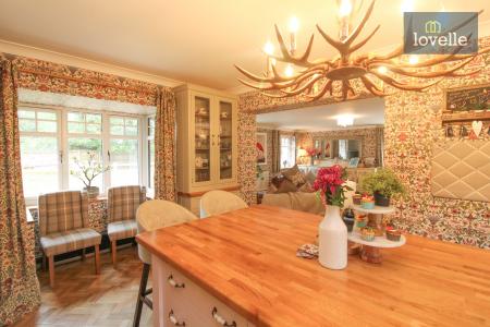 5 bedroom Detached house for sale in Carlton Road, Manby, LN11