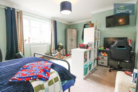 5 bedroom Detached house for sale in Carlton Road, Manby, LN11