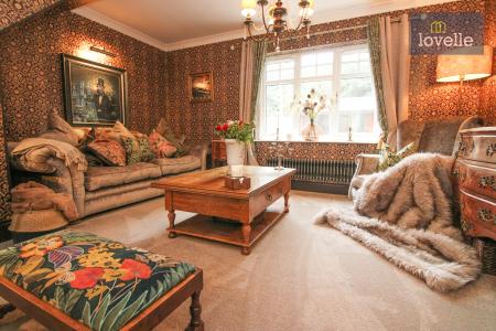 5 bedroom Detached house for sale in Carlton Road, Manby, LN11