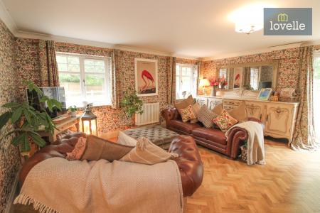 5 bedroom Detached house for sale in Carlton Road, Manby, LN11