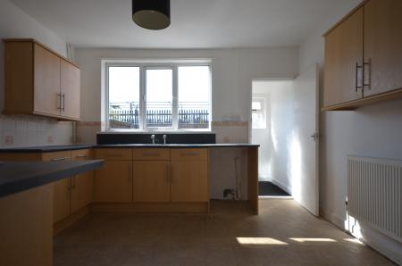 2 bedroom Terraced House to let in Springbank, Grimsby, DN34