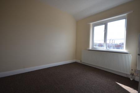2 bedroom Terraced House to let in Springbank, Grimsby, DN34