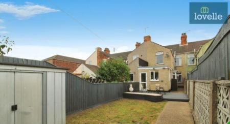 3 bedroom Terraced House to let in Convamore Road, Grimsby, DN32