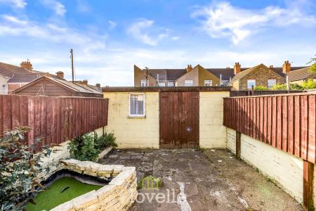 2 bedroom Terraced House for sale in Lord Street, Grimsby, DN31