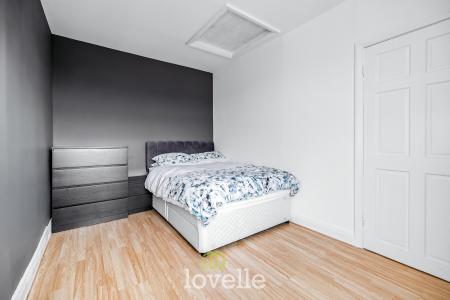 2 bedroom Terraced House for sale in Lord Street, Grimsby, DN31