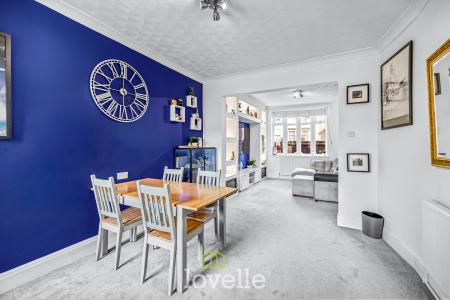 2 bedroom Terraced House for sale in Lord Street, Grimsby, DN31