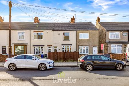 2 bedroom Terraced House for sale in Lord Street, Grimsby, DN31