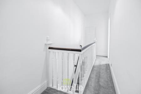 2 bedroom Terraced House for sale in Lord Street, Grimsby, DN31